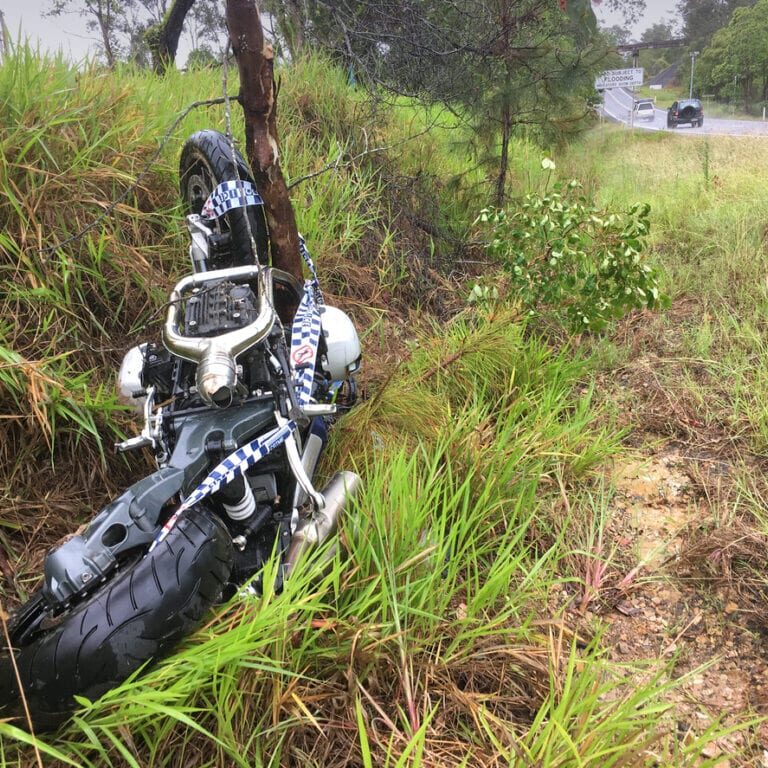 Motorcycle Crash into tree on wet road - Australia